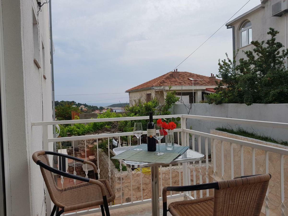 Tanya-Apartments And Rooms Hvar Town Exterior foto